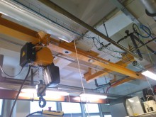 Jeřábová drážka s elektrickým řetězovým kladkostrojem